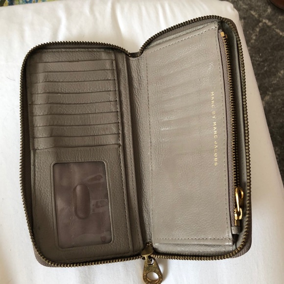 Marc Jacobs Wallet - Picture 6 of 7